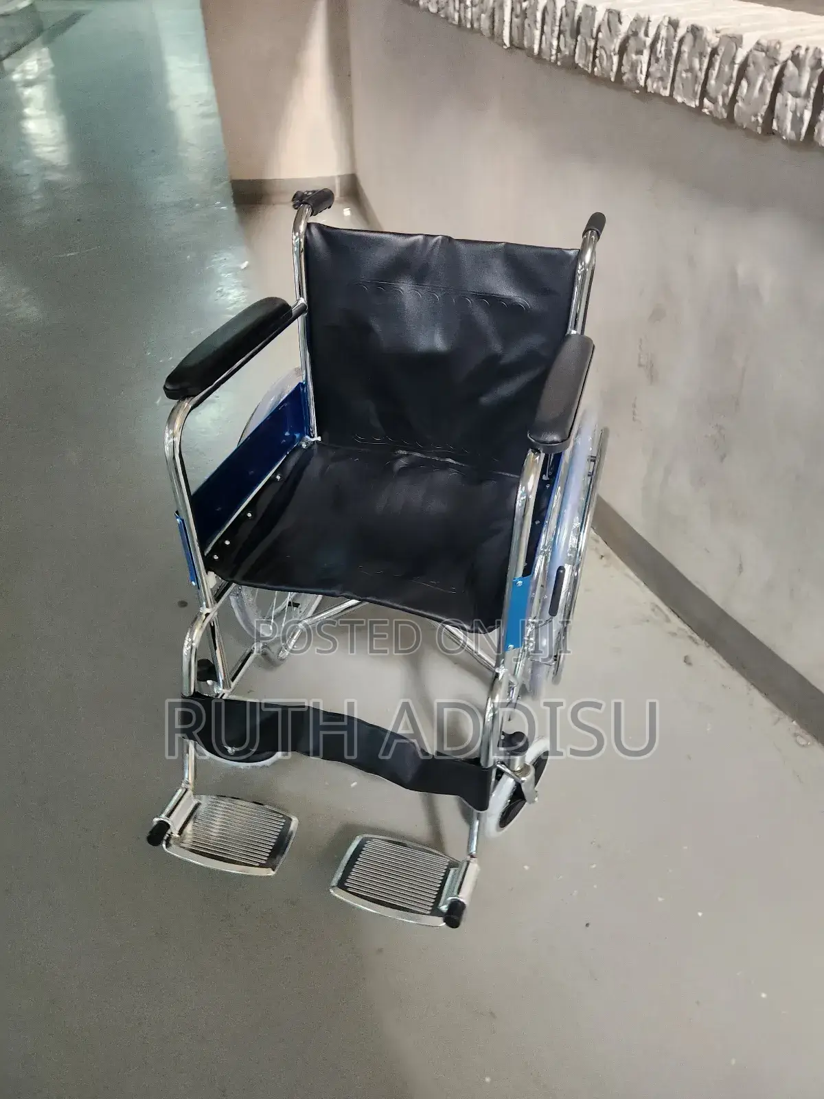 Brand Packed Laminated Wheelchair老師wheelchair替身wheelchair煞車wheelchair
