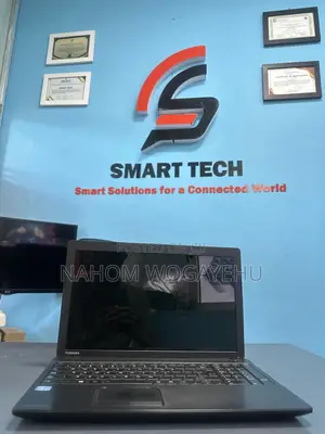 Laptop Toshiba Satellite C55 4GB Intel Core I3 HDD 320GB