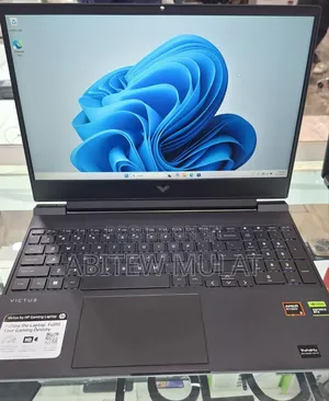 New Laptop HP Victus 15 16GB AMD Ryzen 5 SSD 1T