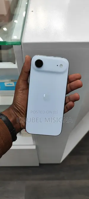 Photo - New Apple iPhone Air 256 GB Blue