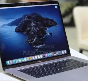 New Laptop Apple MacBook Pro 2019 16GB Intel Core I9 SSD 512GB