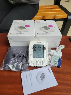 Photo - Bp Monitor=Digital Blood Pressure Machine豚❩On-the-Go Health Monitoring