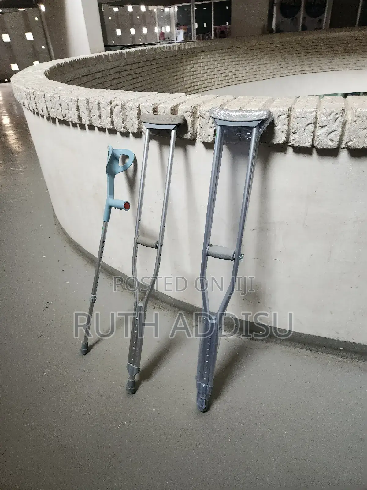 Elbow Axillary Bilateral Crutches暄沒axillary Bilateral Crutches New