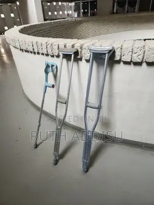 Elbow Axillary Bilateral Crutches暄沒axillary Bilateral Crutches New