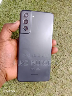 Photo - Samsung Galaxy S21 FE 5G 128 GB Black