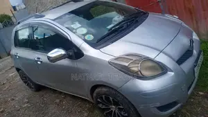 Toyota Yaris 2009 Silver