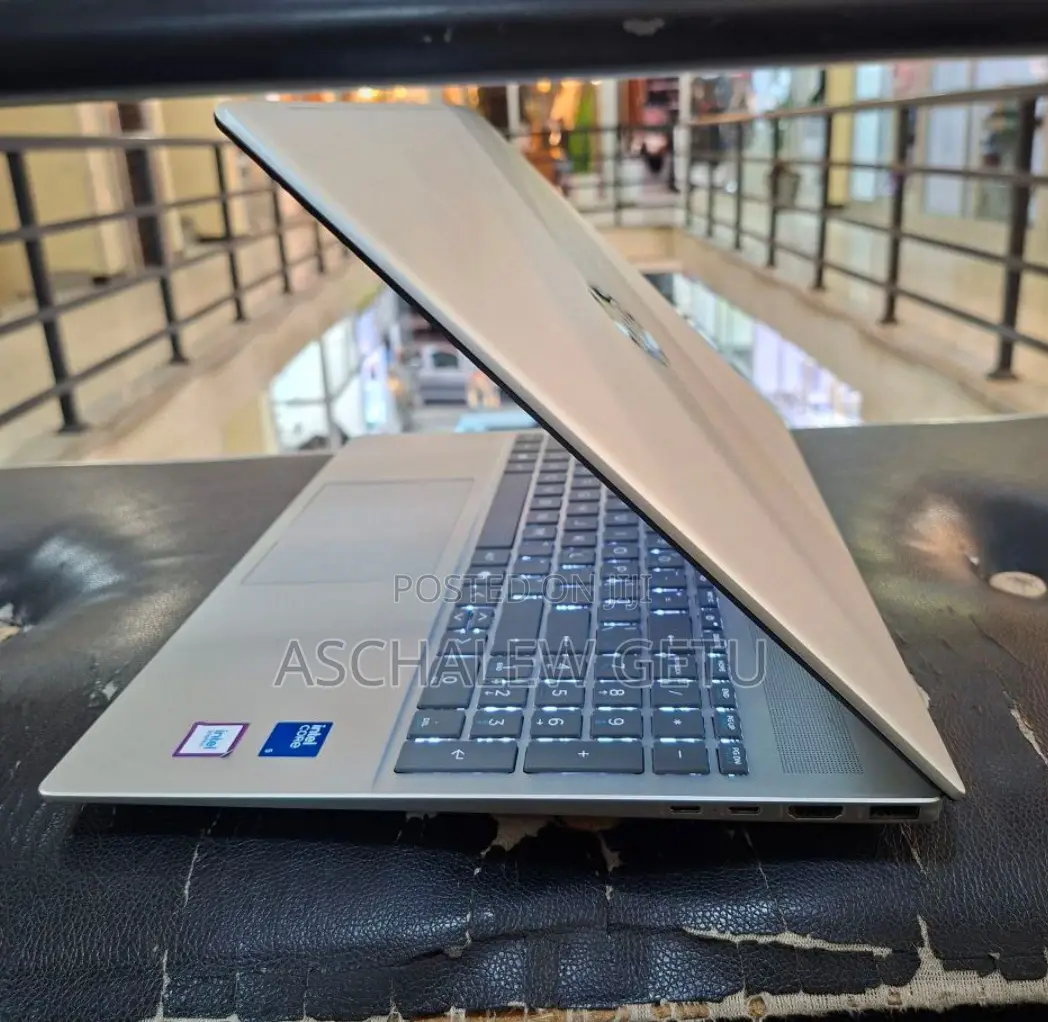 New Laptop HP Pavilion 15 16GB Intel Core 5 SSD 512GB