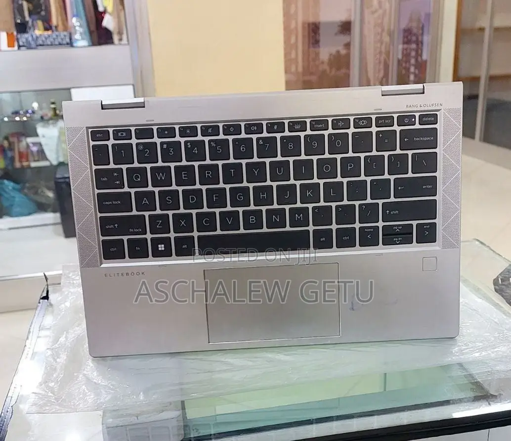 New Laptop HP EliteBook 830 G8 16GB Intel Core I5 SSD 512GB