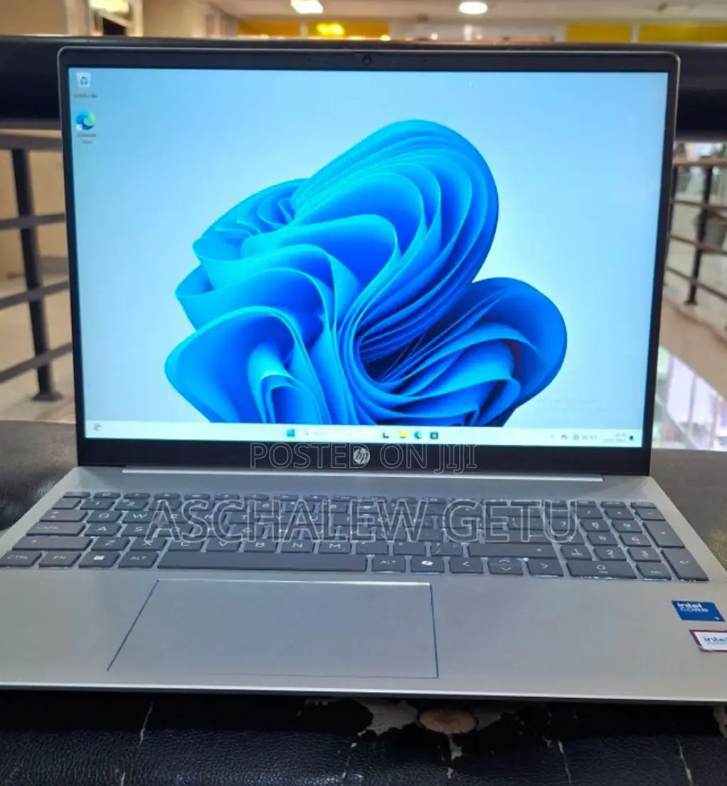 New Laptop HP EliteBook 830 G8 16GB Intel Core I5 SSD 512GB