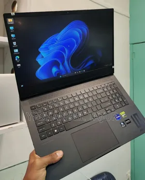 New Laptop HP Omen 15 16GB Intel Core I9 SSD 1T