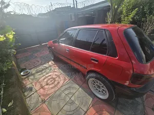 Toyota Starlet 1990 Red