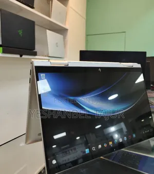 New Laptop HP Envy X360 8GB Intel Core I5 SSD 512GB