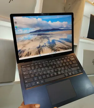 New Laptop Microsoft Surface Laptop 4 16GB Intel Core I7 SSD 512GB
