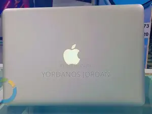 New Laptop Apple MacBook Pro 2018 8GB Intel Core I5 SSD 1T