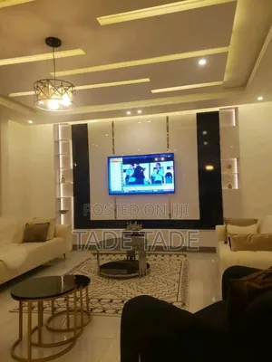 ውብ እና ማራኪ ቲቪ ስታንዶች