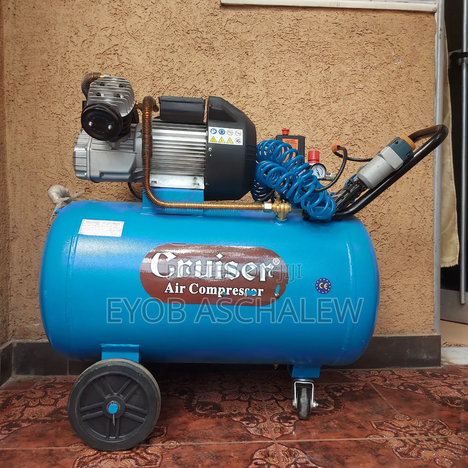 Cruiser Compressor 100 Lit