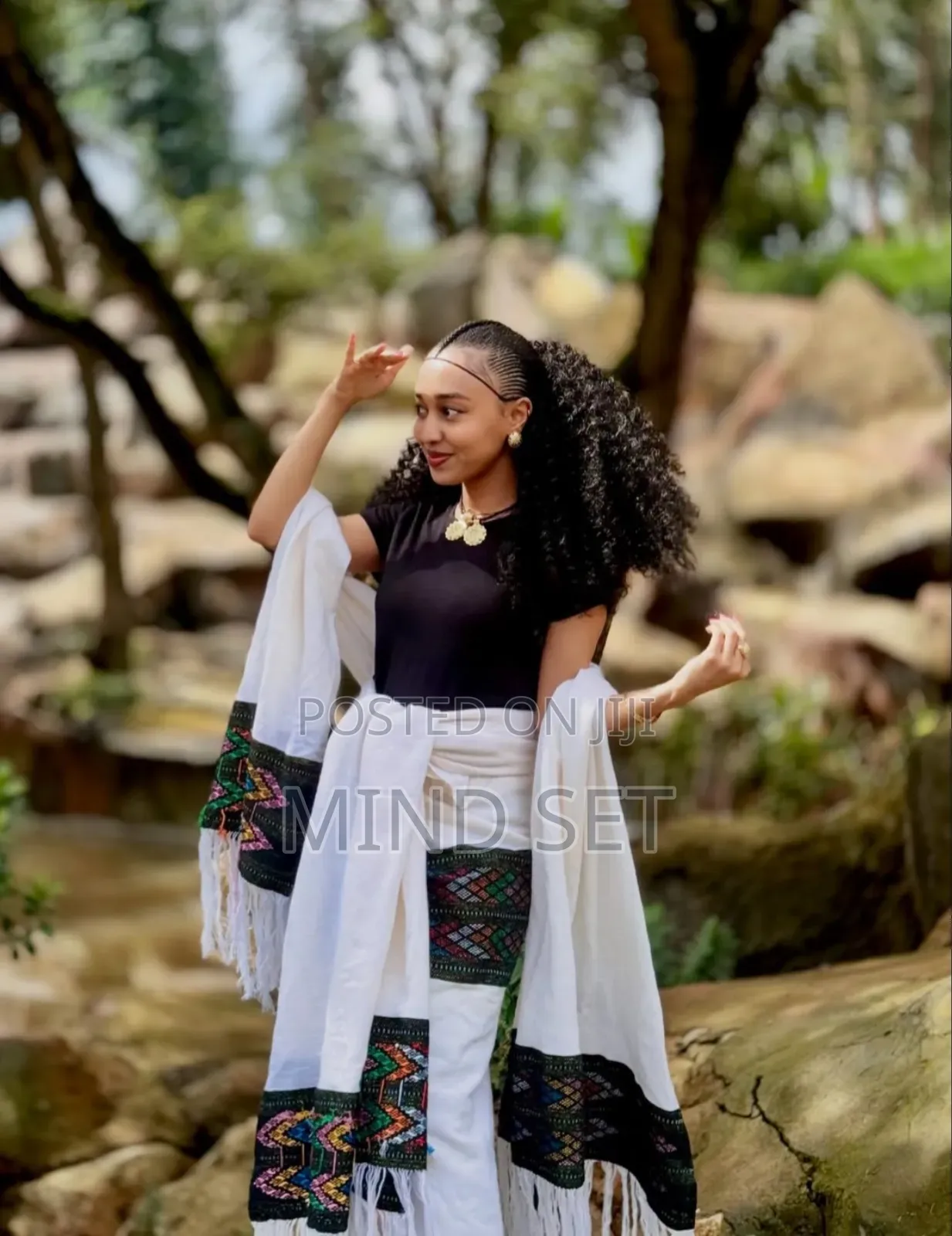 Handwoven Raya/Ashenda Cultural Dress –