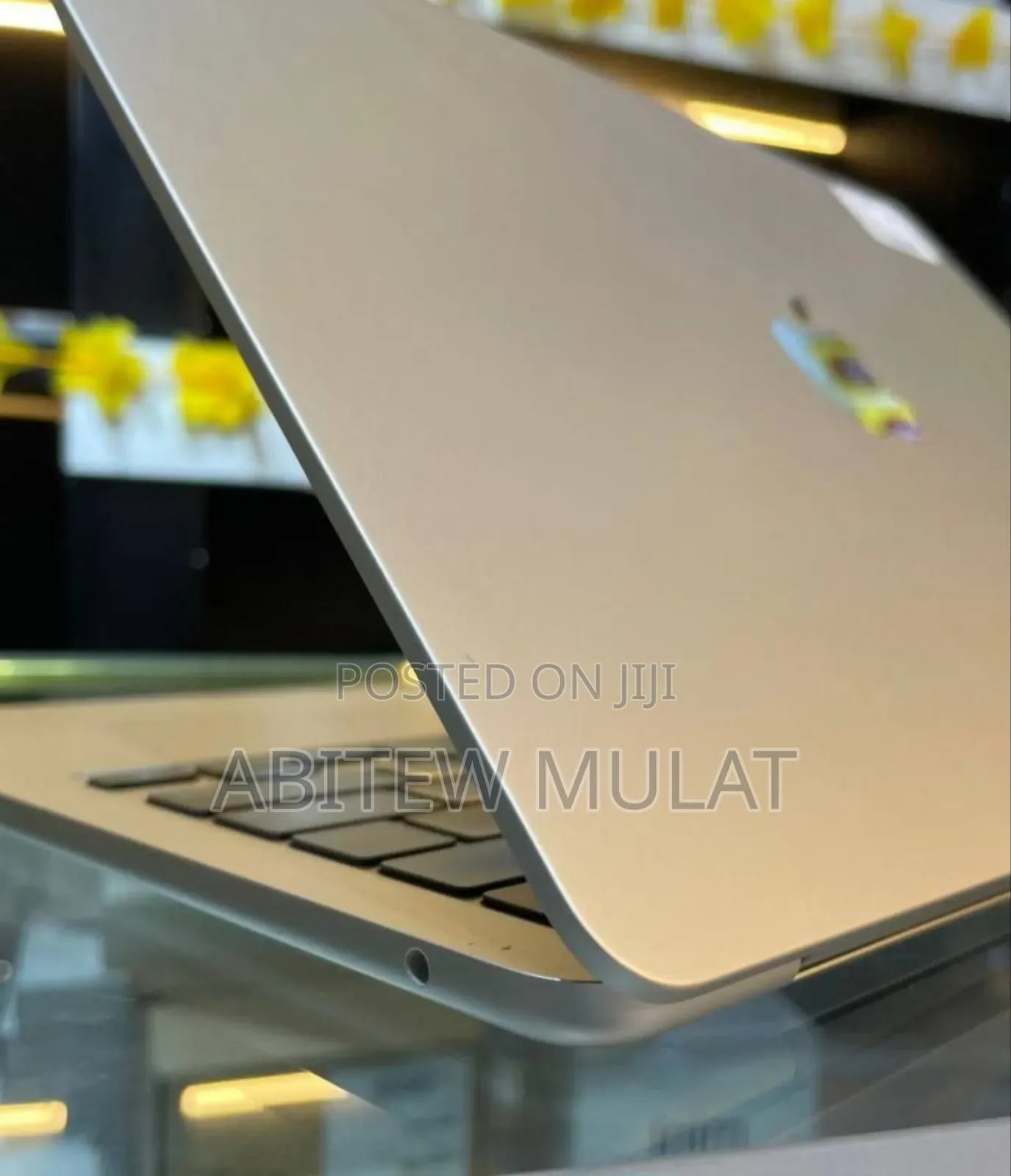 New Laptop Apple MacBook Air 2024 M3 13-Inch 16GB Apple M3 SSD 512GB