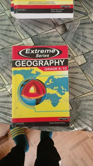 Photo - Geography Extreme Book