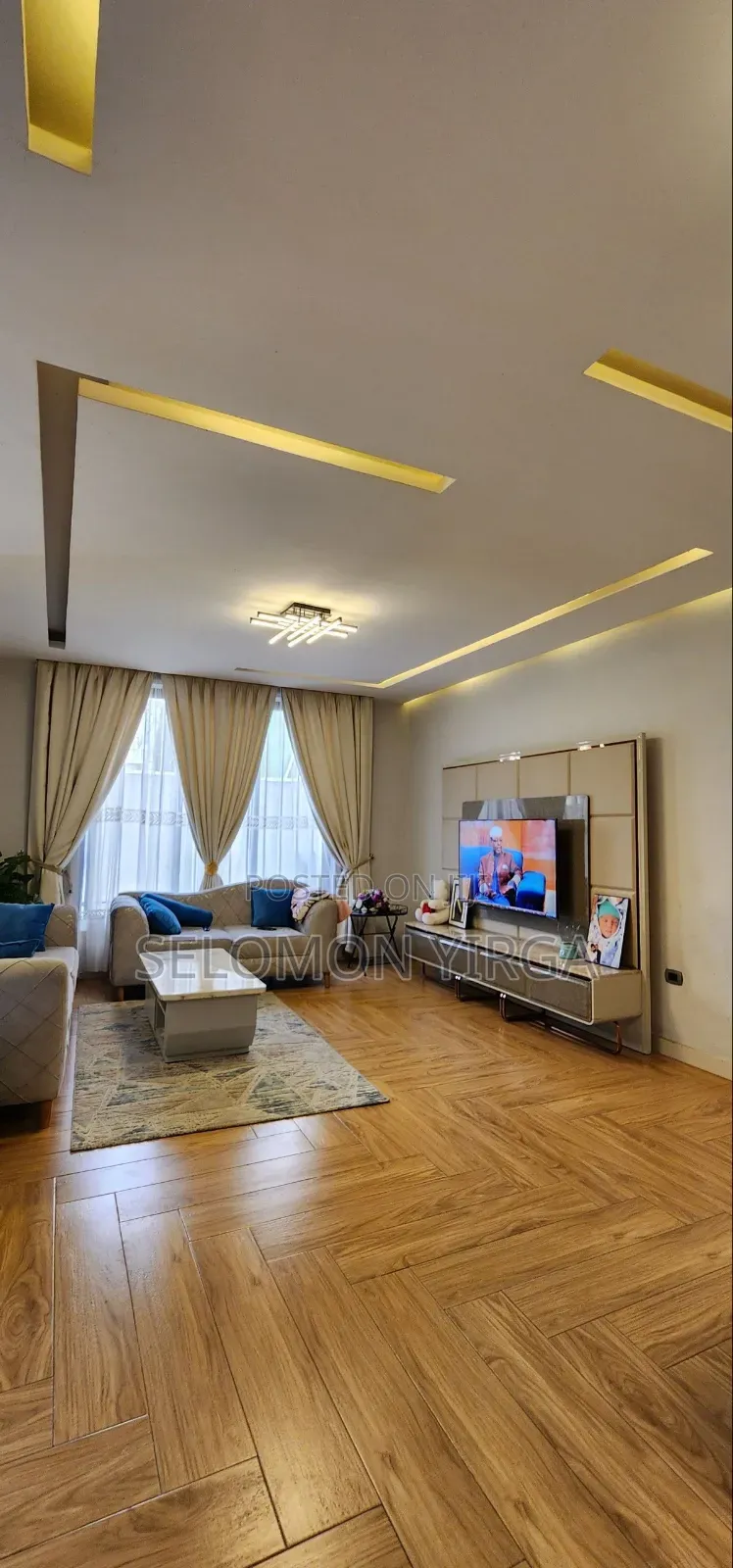 8bdrm House in Adis Ababa, Bole for sale