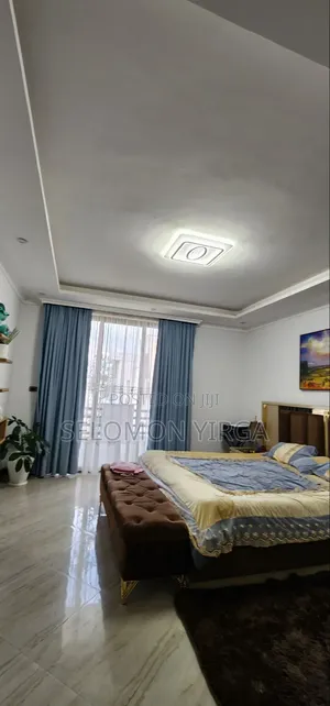 8bdrm House in Adis Ababa, Bole for sale