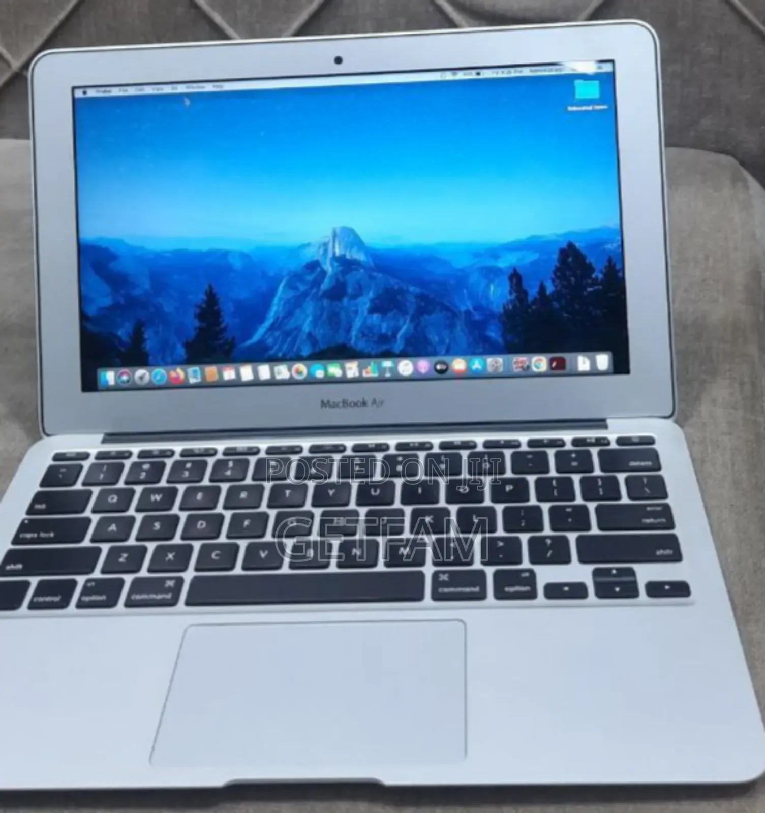 New Laptop Apple MacBook Air 2015 4GB Intel Core I5 SSD 128GB