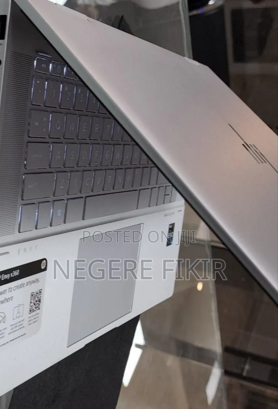 New Laptop HP Envy X360 8GB Intel Core I5 SSD 512GB