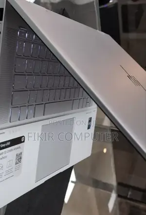 New Laptop HP Envy X360 8GB Intel Core I5 SSD 512GB