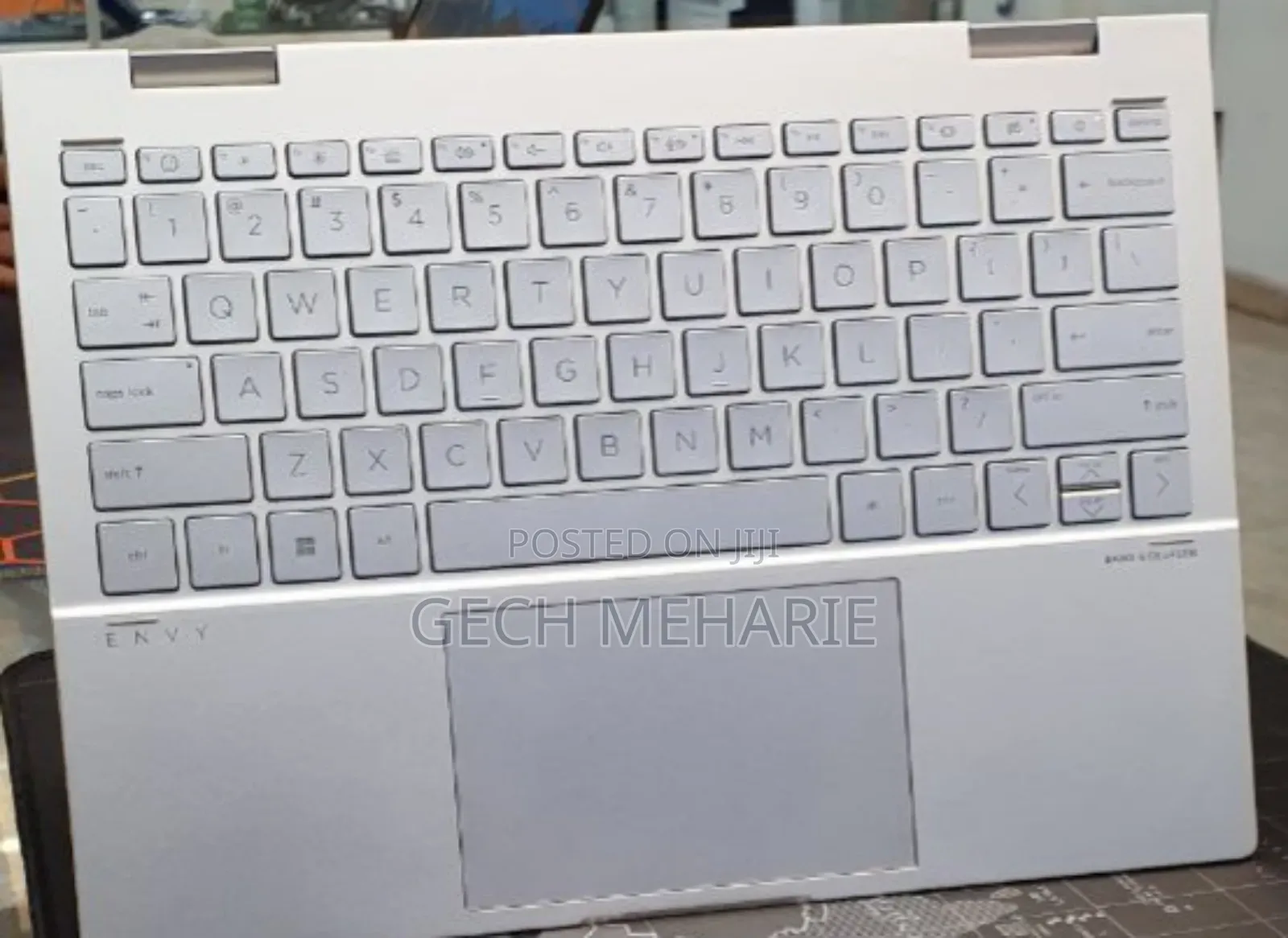 New Laptop HP Envy X360 8GB Intel Core I7 SSD 1T