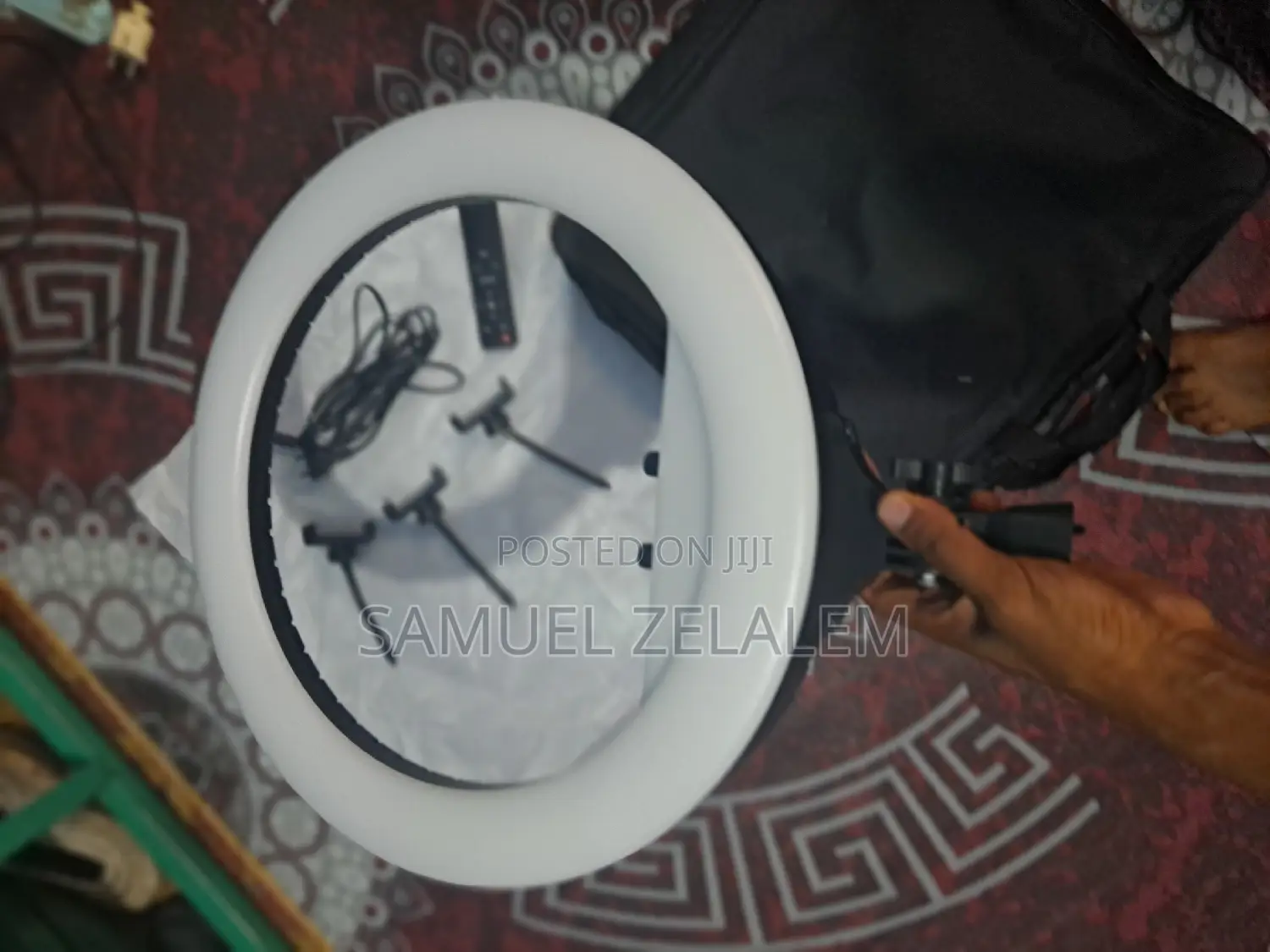 18” Ring Light + Carry Bag + With 2m Adjustable Stand – New