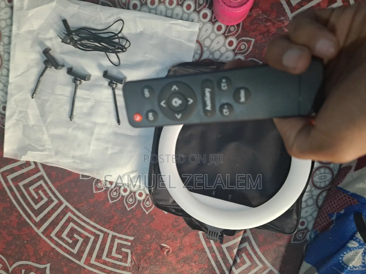 18” Ring Light + Carry Bag + With 2m Adjustable Stand – New