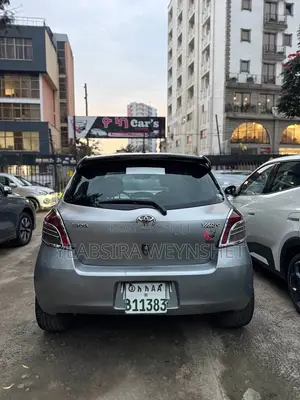 Toyota Yaris 1.0 Eco 2007 Gray