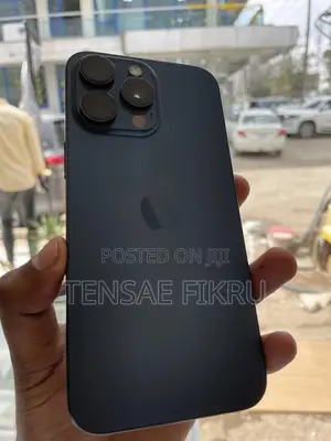 Photo - Apple iPhone 15 Pro Max 256 GB Blue