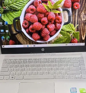 New Laptop HP Pavilion 15 8GB Intel Core I5 SSD 128GB