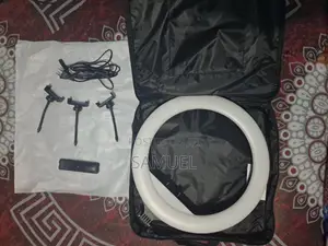18” Ring Light + Carry Bag + With 2m Adjustable Stand