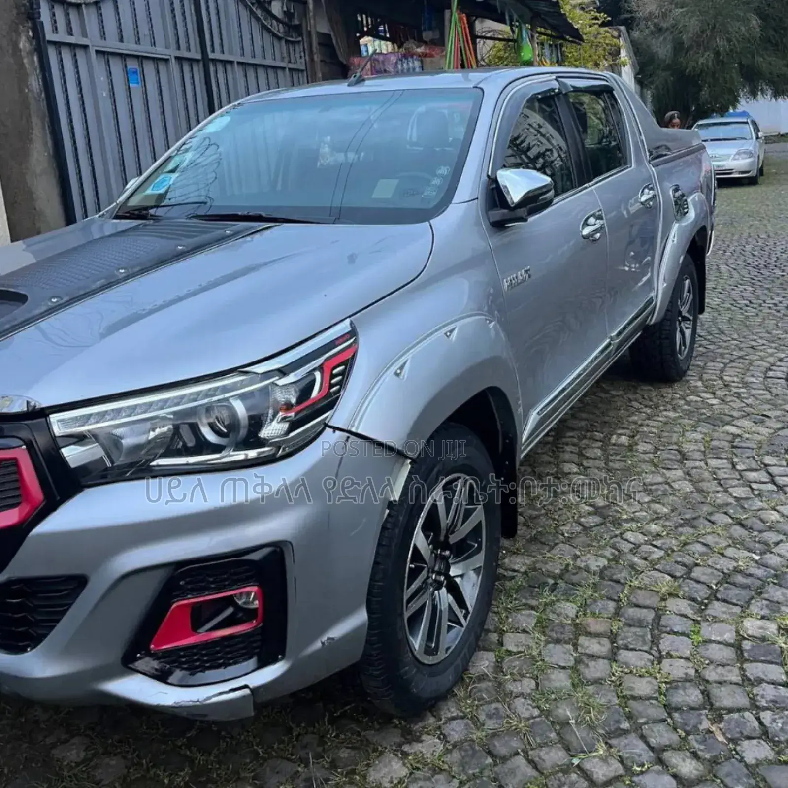 Toyota Hilux 2019 Silver