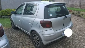 Toyota Vitz 1.3 FWD 5dr 2004 Silver