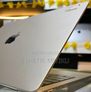 New Laptop Apple MacBook 16GB Intel Core I5 SSD 512GB