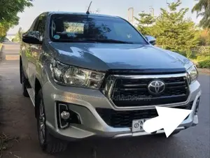 Toyota Hilux 2020 Silver