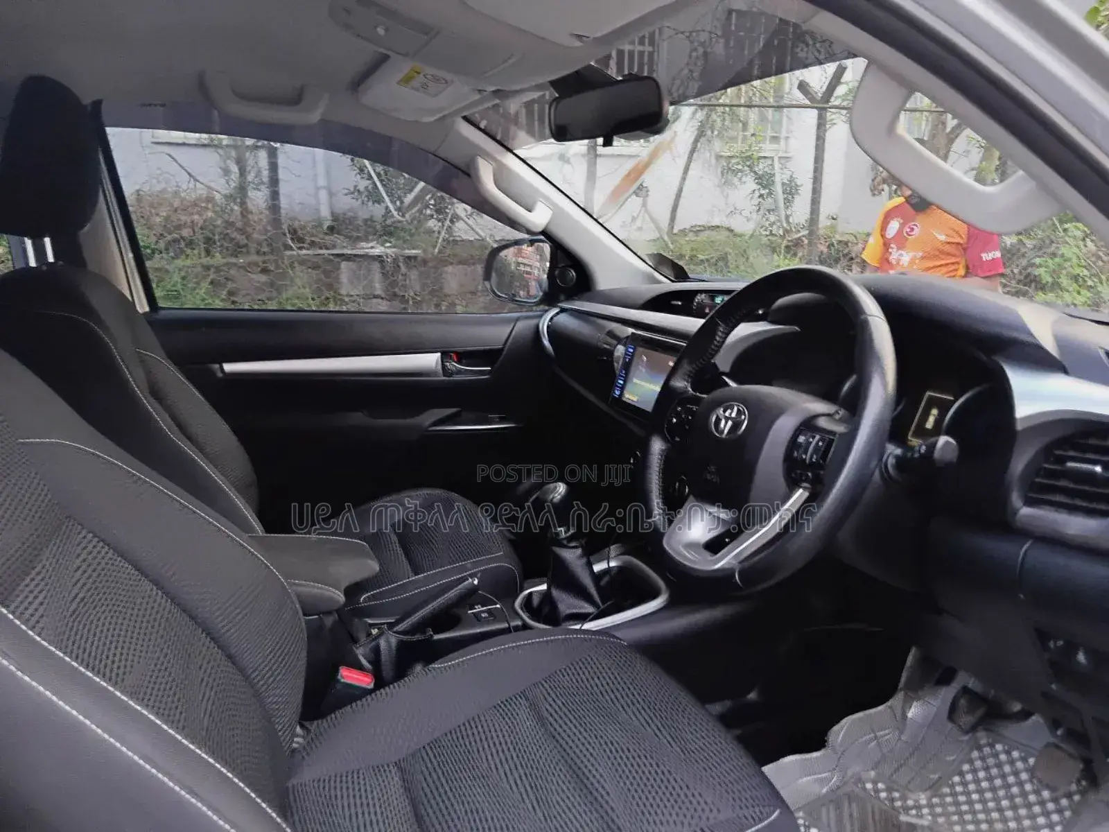 Toyota Hilux 2020 Silver