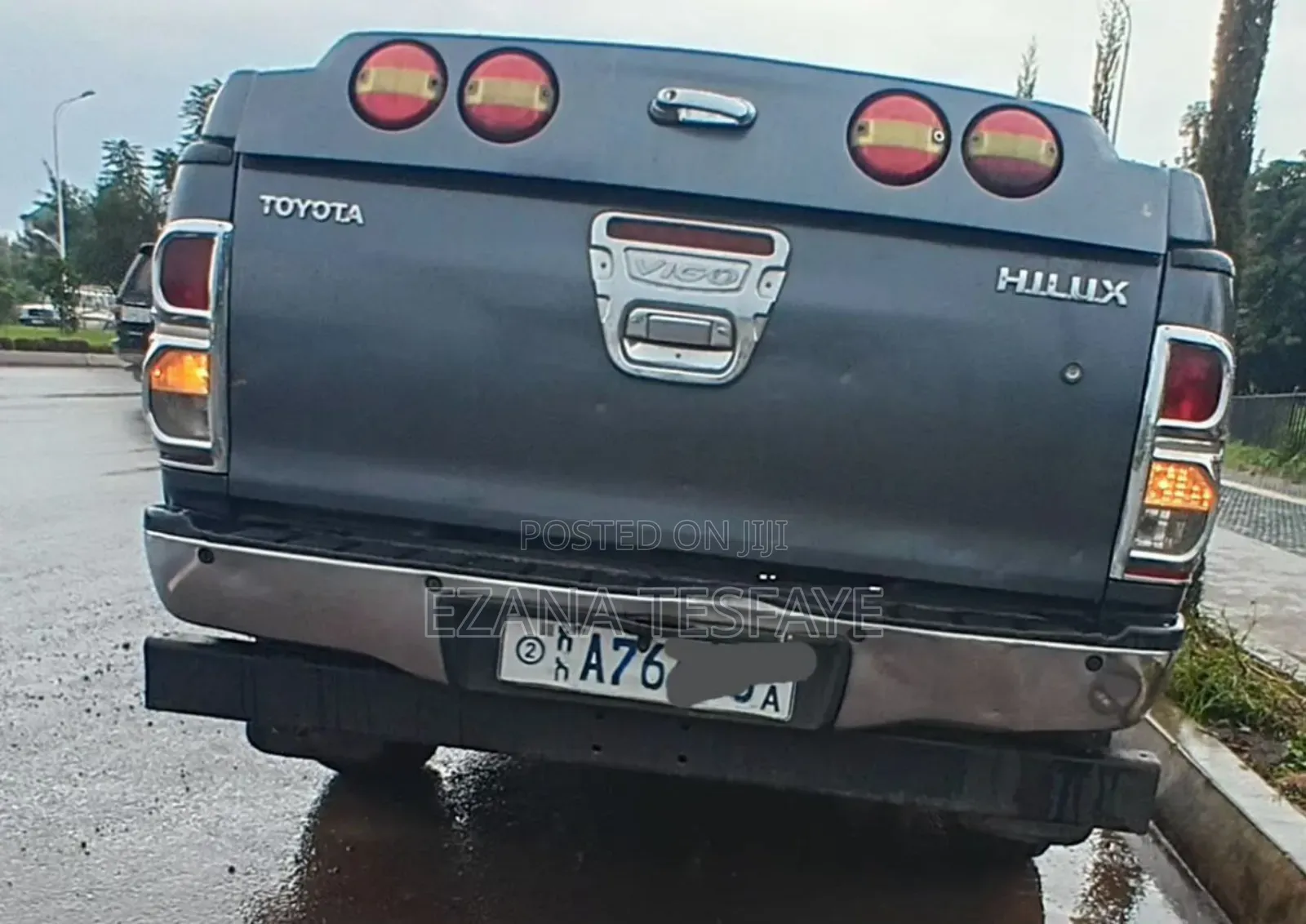 Toyota Hilux 2011 Gray