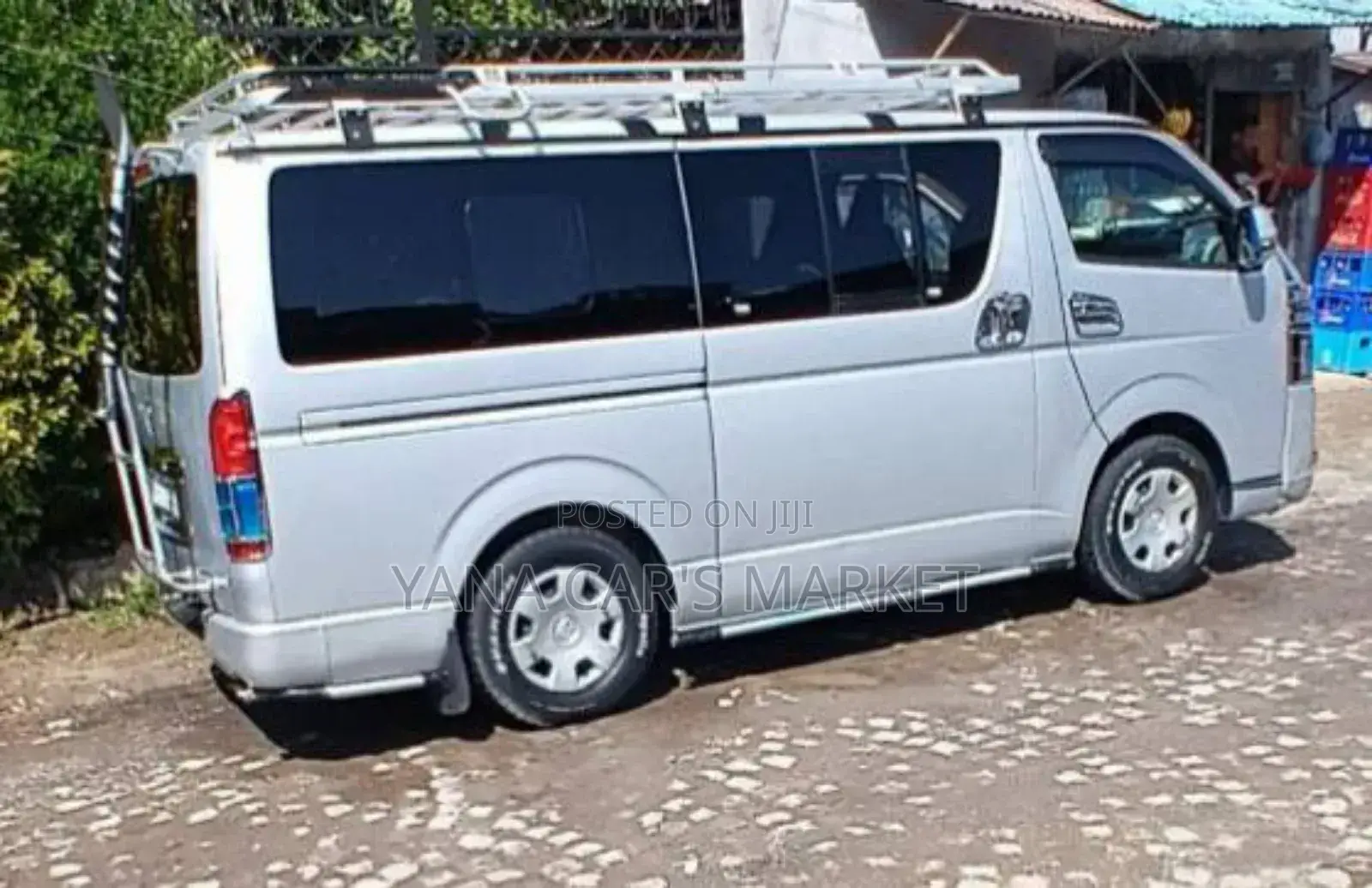 Toyota HiAce 2006 Silver
