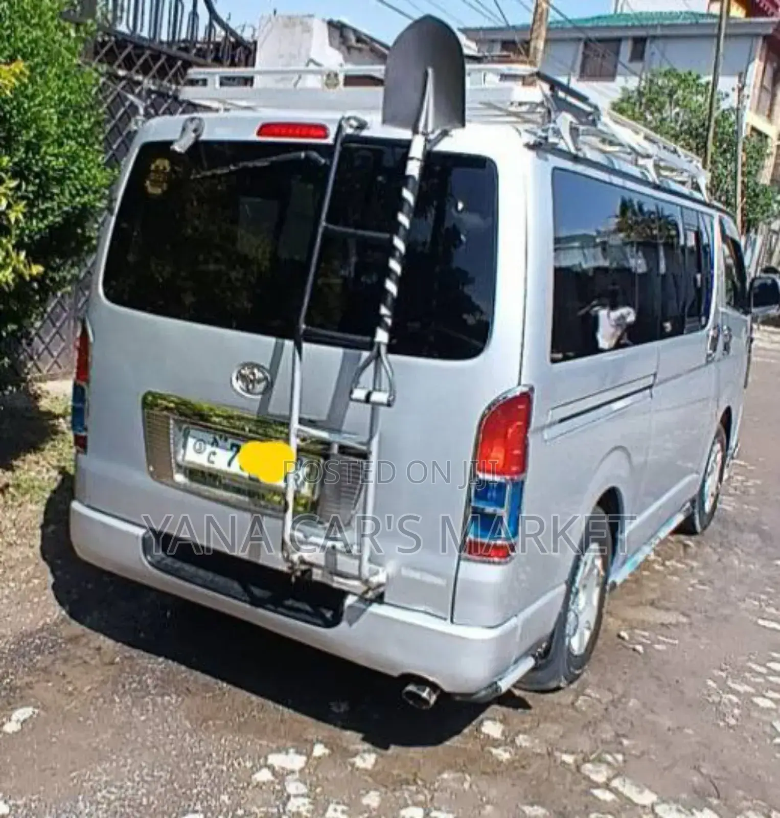 Toyota HiAce 2006 Silver
