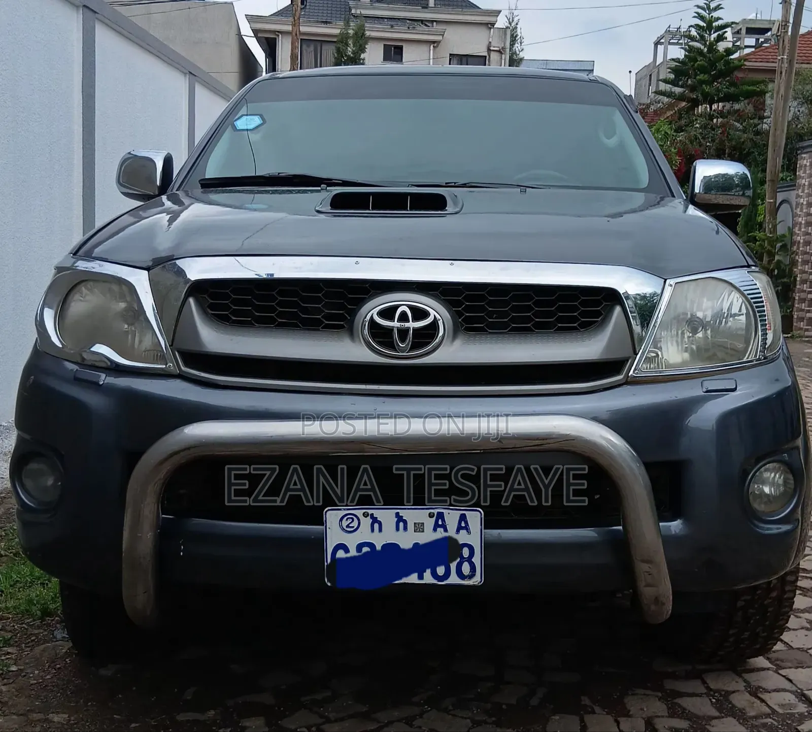 Toyota Hilux 2010 Gray
