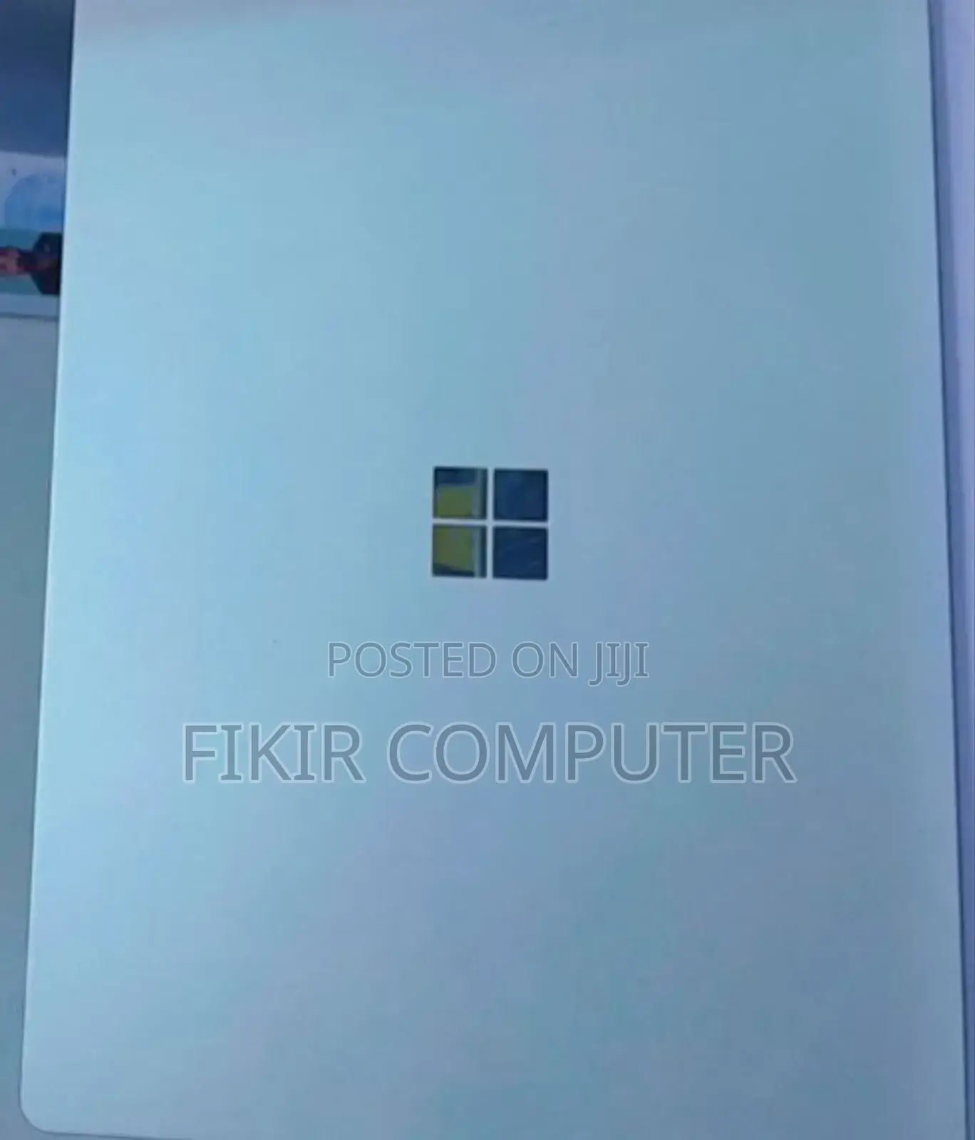 New Laptop Microsoft Surface 8GB Intel Core I5 SSD 256GB