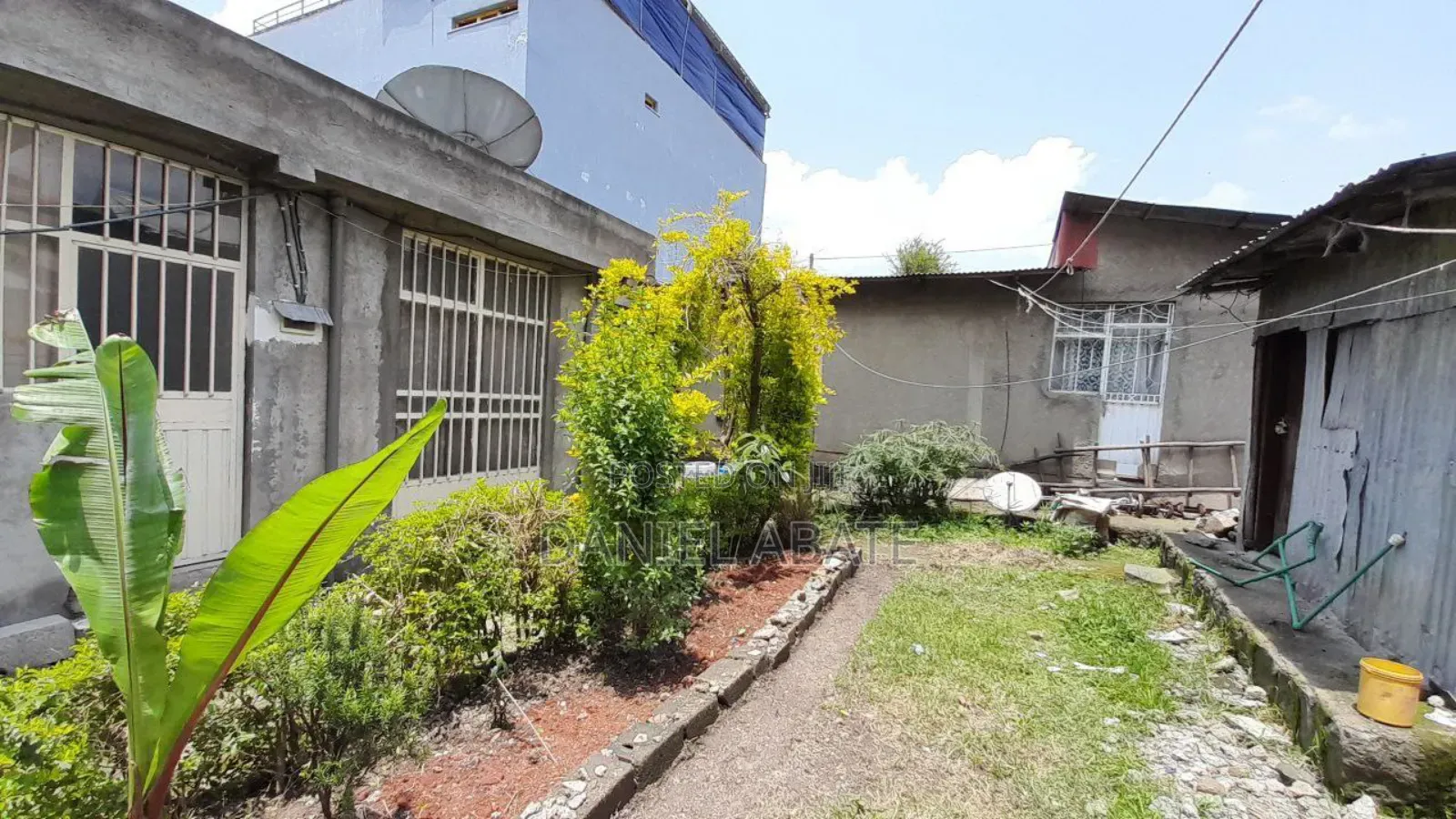 Furnished 6bdrm Villa in Ferdaz General, Bole for sale