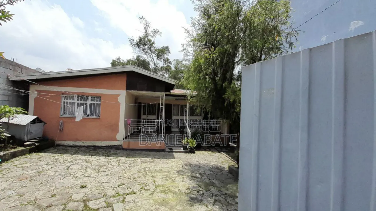 Furnished 6bdrm Villa in Ferdaz General, Bole for sale