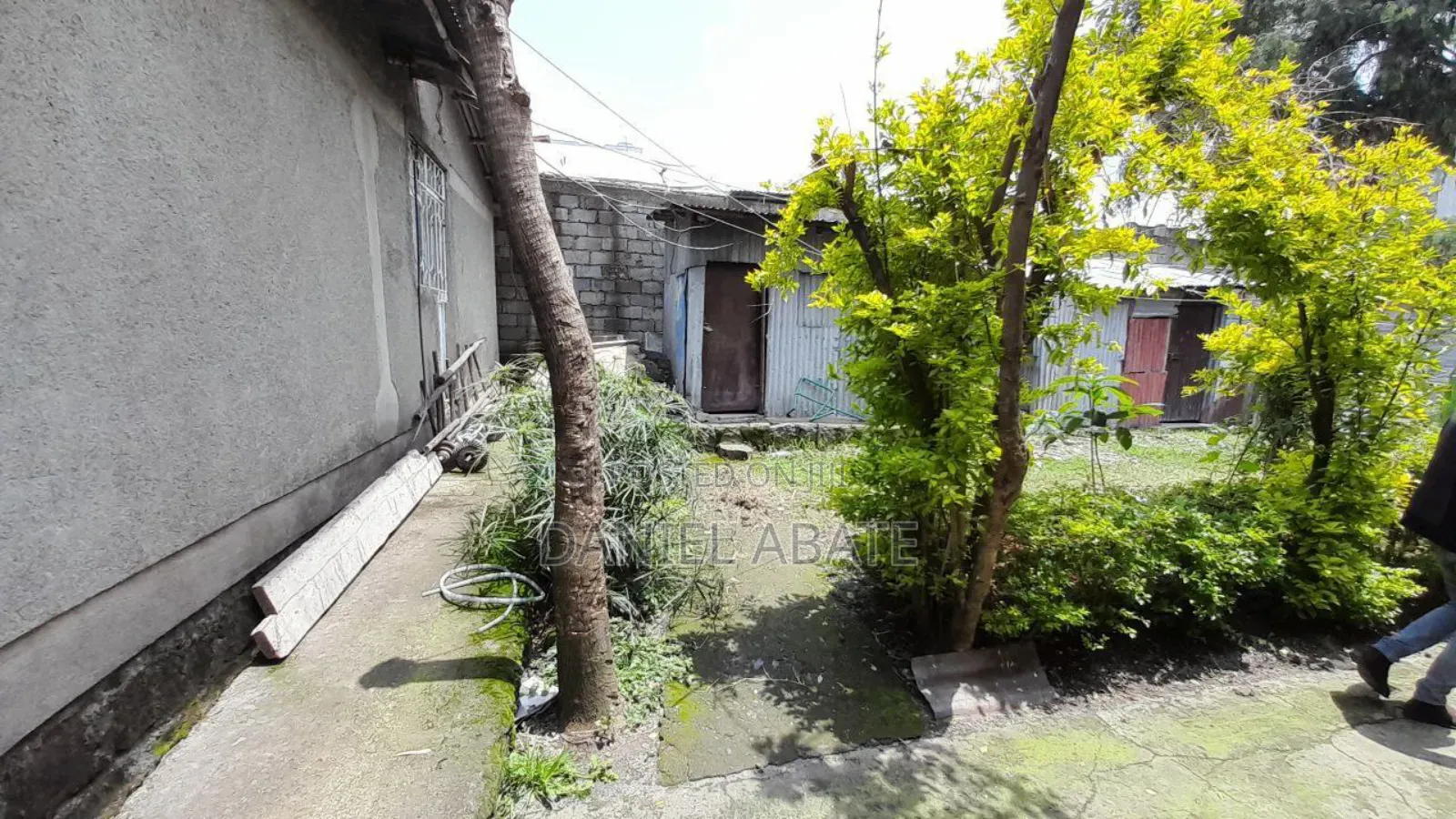 Furnished 6bdrm Villa in Ferdaz General, Bole for sale