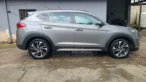 Photo - Hyundai Tucson 2020 Gray