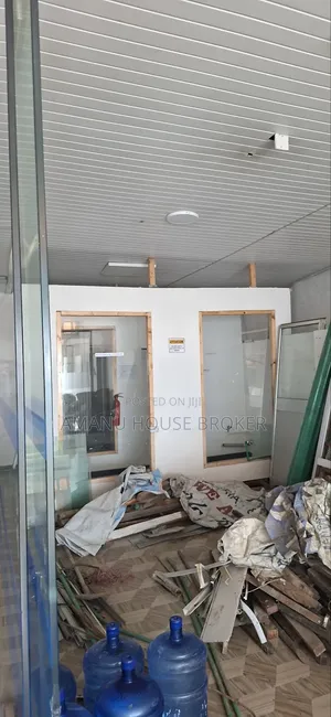 Urgent Office for Rent 340sqm on the First Floor of Aa Kasanchis,